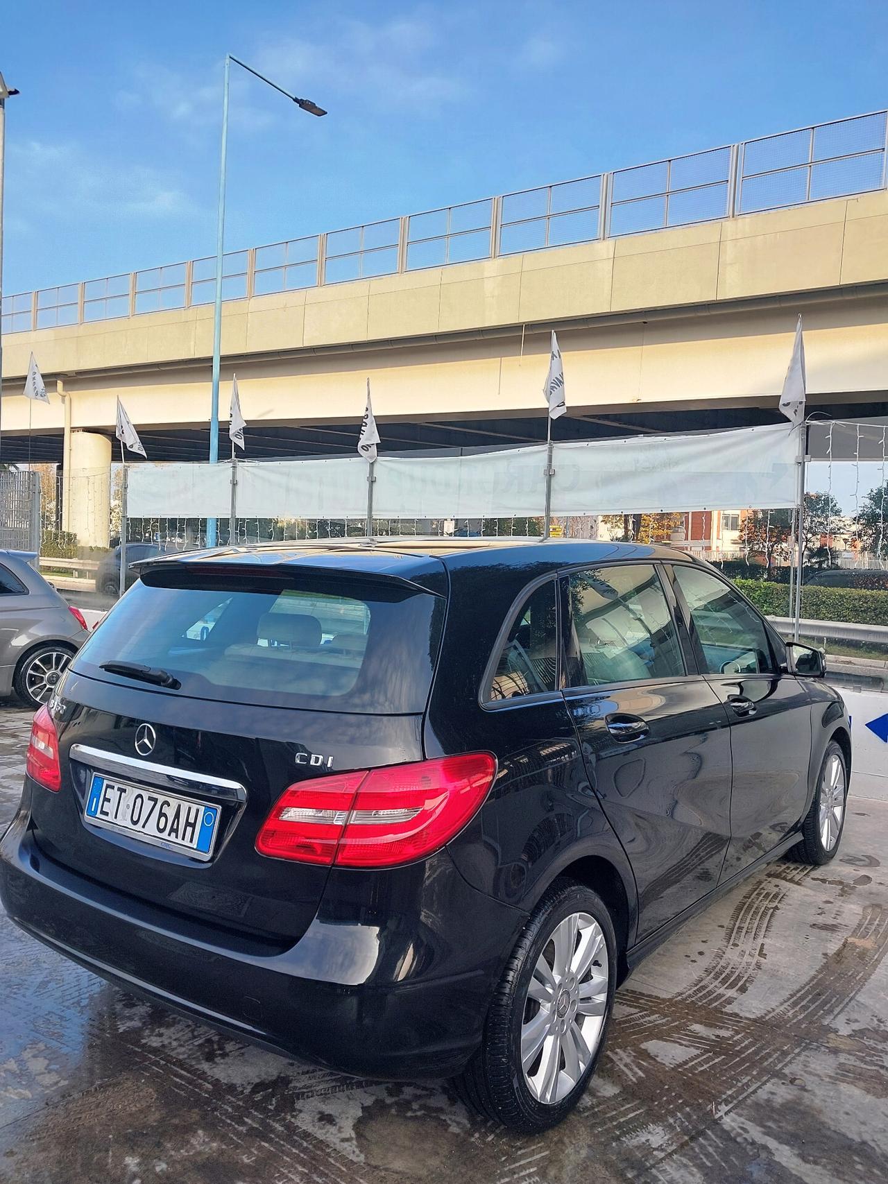 MERCEDES CLASSE B-160 CDI 67.000 KM. 09-2013