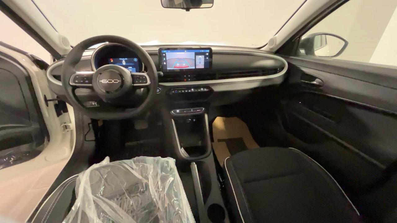 Fiat 600 Hybrid 100 CV DCT MHEV