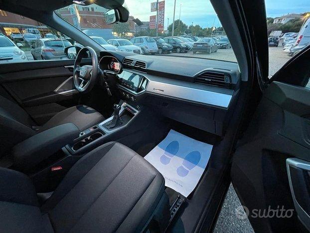 AUDI Q3 35 TDI S tronic Business 2020