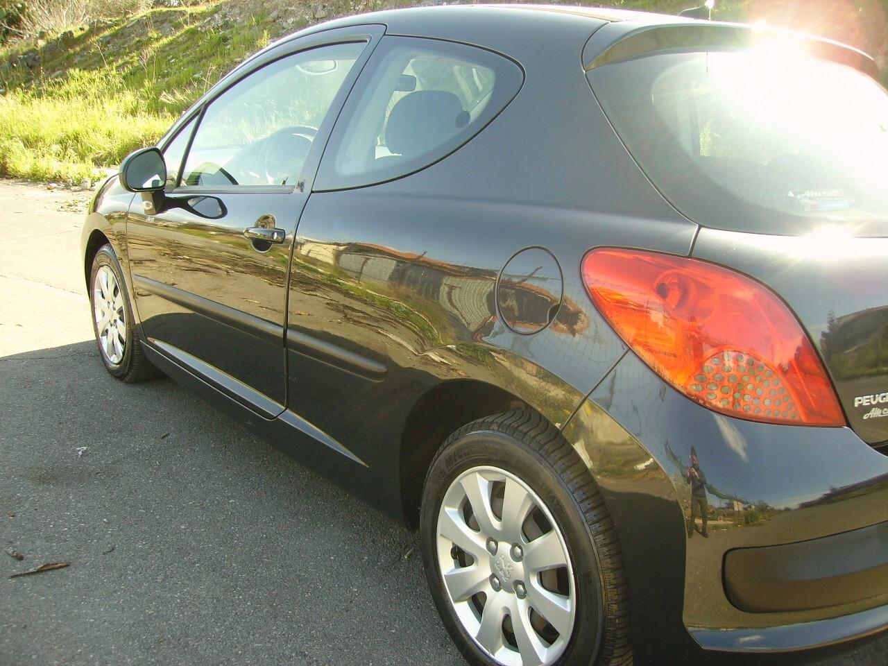 Peugeot 207 1.4HDI A-F-F-A-R-O-N-E 2007