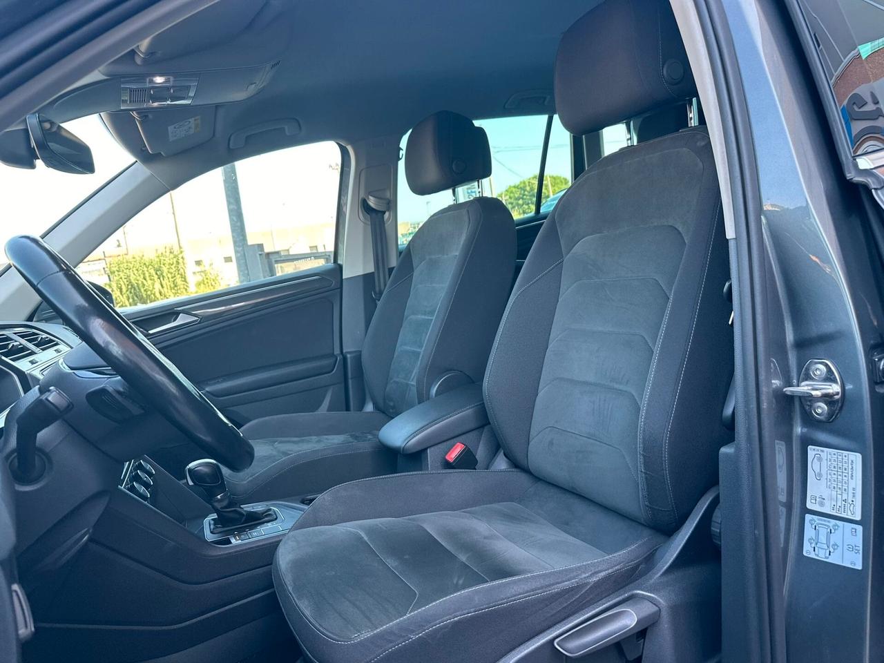 Volkswagen Tiguan 2.0 TDI SCR DSG Business BlueMotion Technology