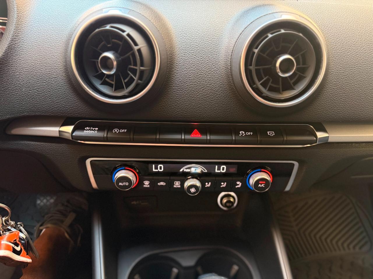 AUDI A3 S-Line/full Led/VIRTUAL RS3/18/BELL - 2019