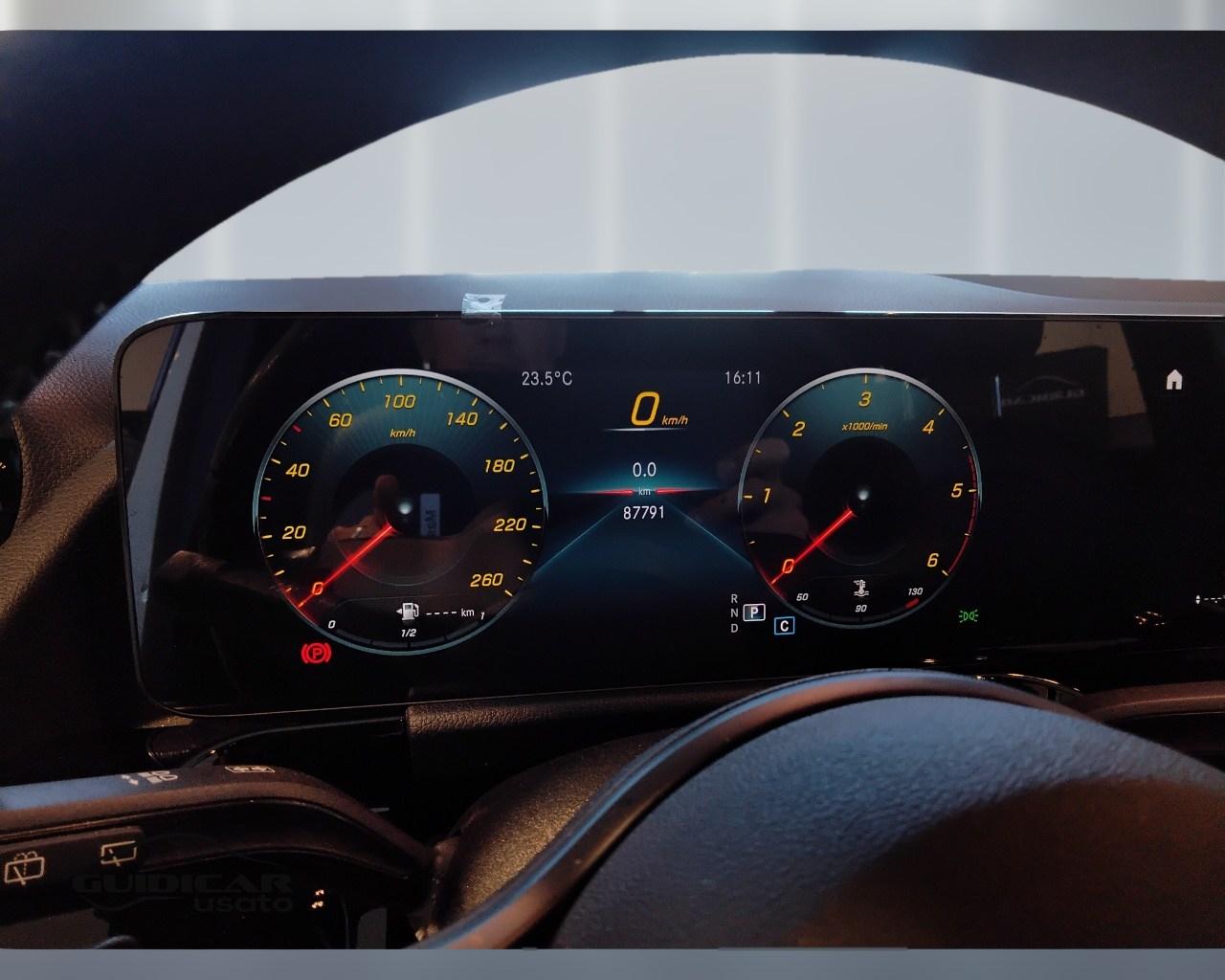 Mercedes-Benz Classe B - W247 2018 - B 180 d Sport Plus auto