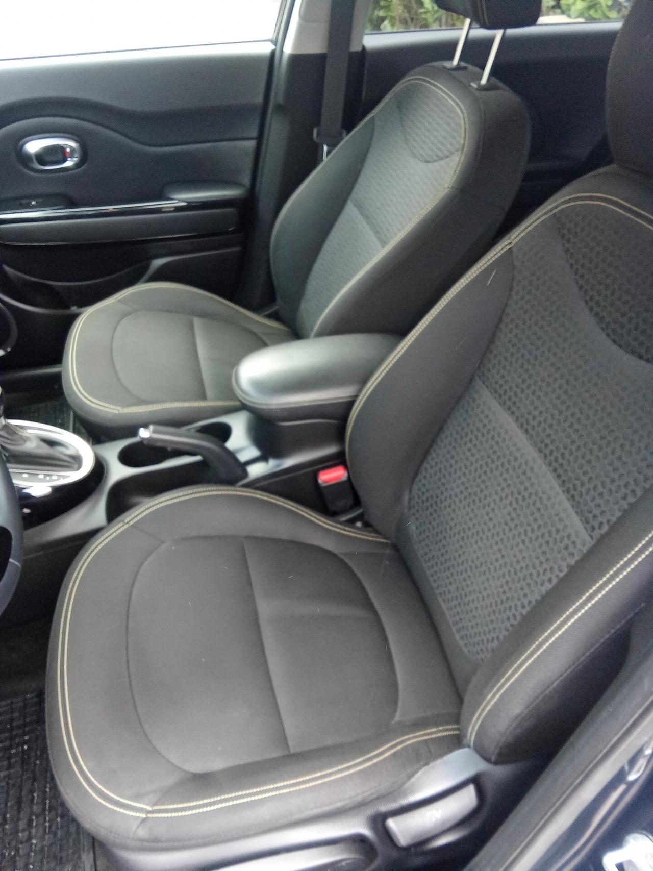 Kia Soul 1.6 CRDi automatico 014