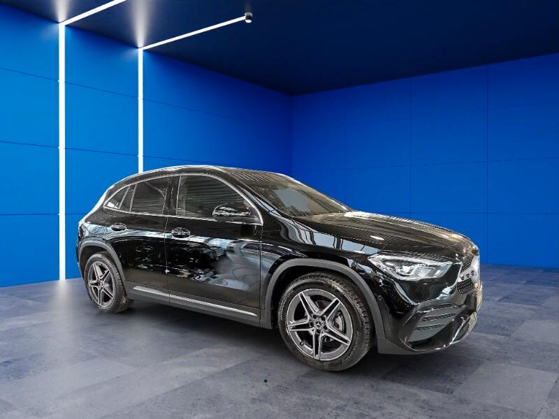 MERCEDES GLA (H247) GLA 180 Automatic ...