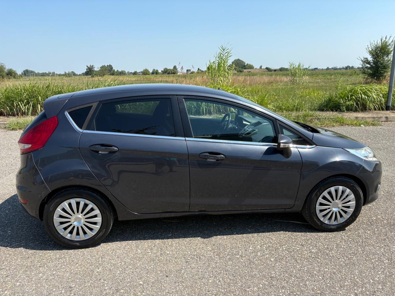 Ford Fiesta 1.4 TDCi 5p. Titanium ok neo patentati