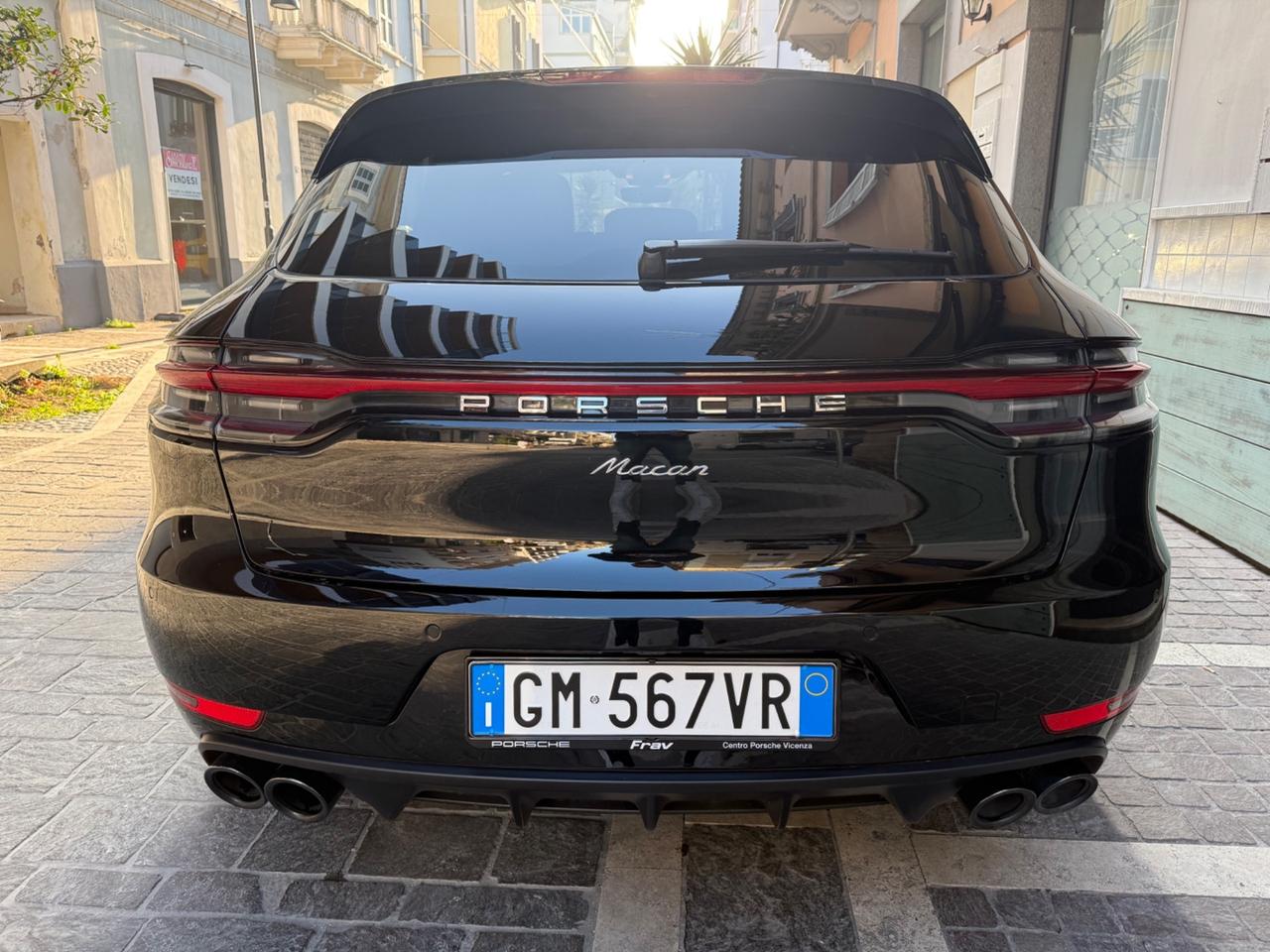 QUALITYCARS PESCARA PROPONE :Porsche Macan 2.0