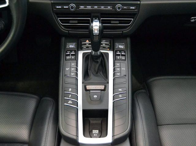 PORSCHE Macan 2.0 Tetto Panorama-Sport Chrono-Unico Proprietario