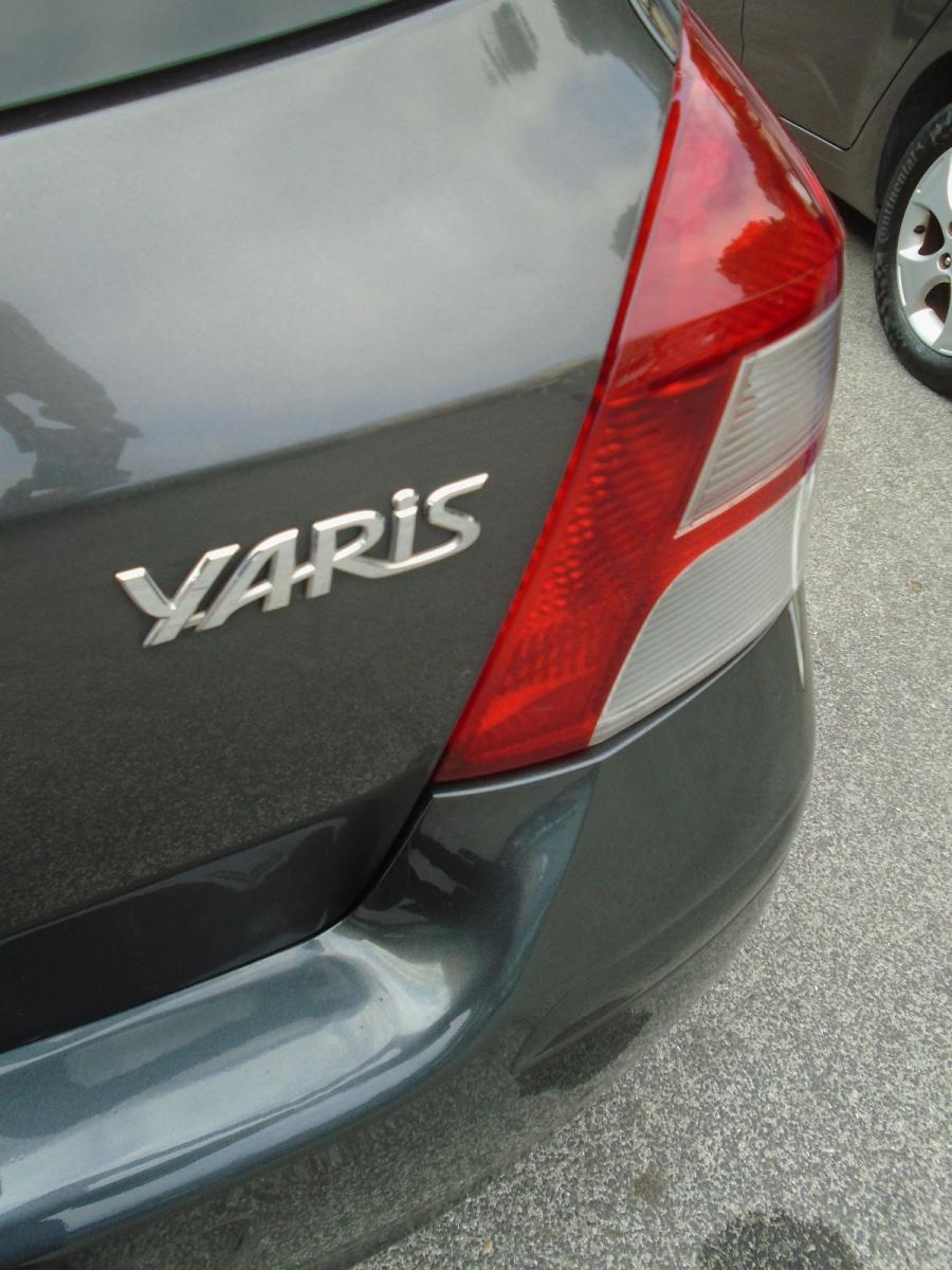 Yaris '2011 BENZ EURO 5B OK NEOPATENTATI