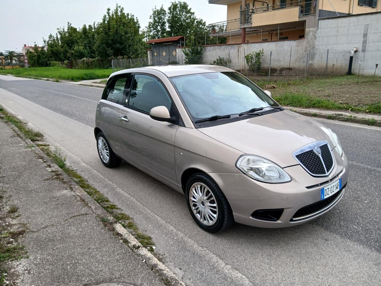 Lancia Ypsilon 1.4 Oro Ecochic GPL 1 proprietario
