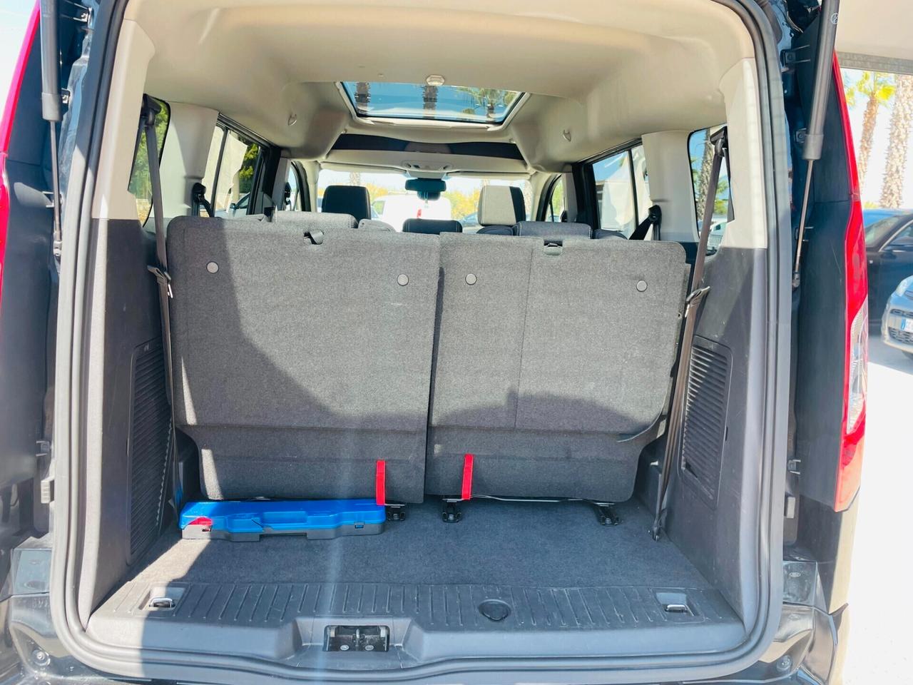 Ford Tourneo Connect7 1.5 TDCi 120 CV Titanium