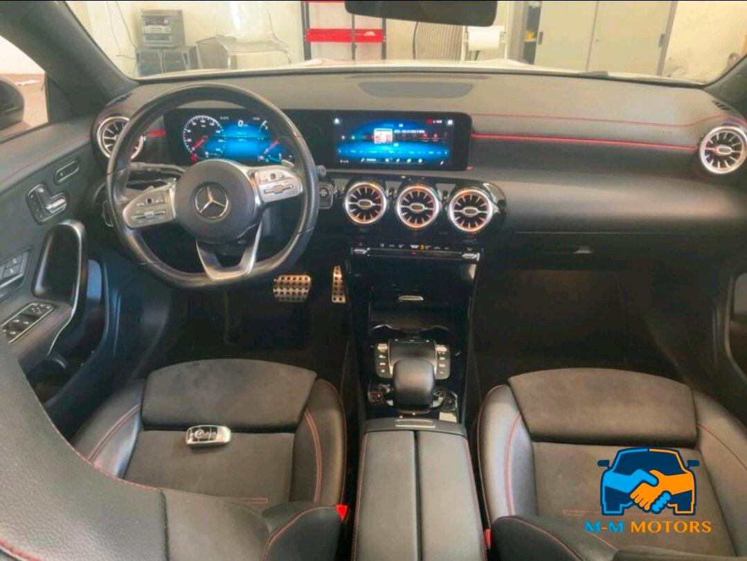 Mercedes CLA Shooting Brake 200 d Premium auto