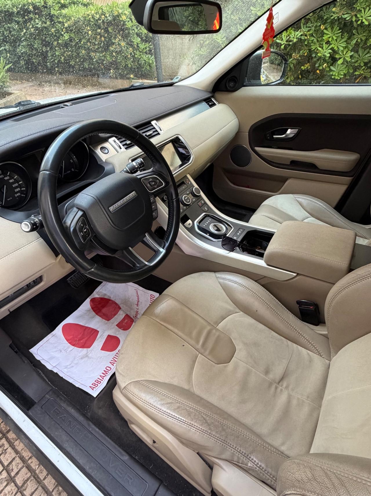 Land Rover Range Evoque 2.2 TD4 5p. British Edition Dynamic