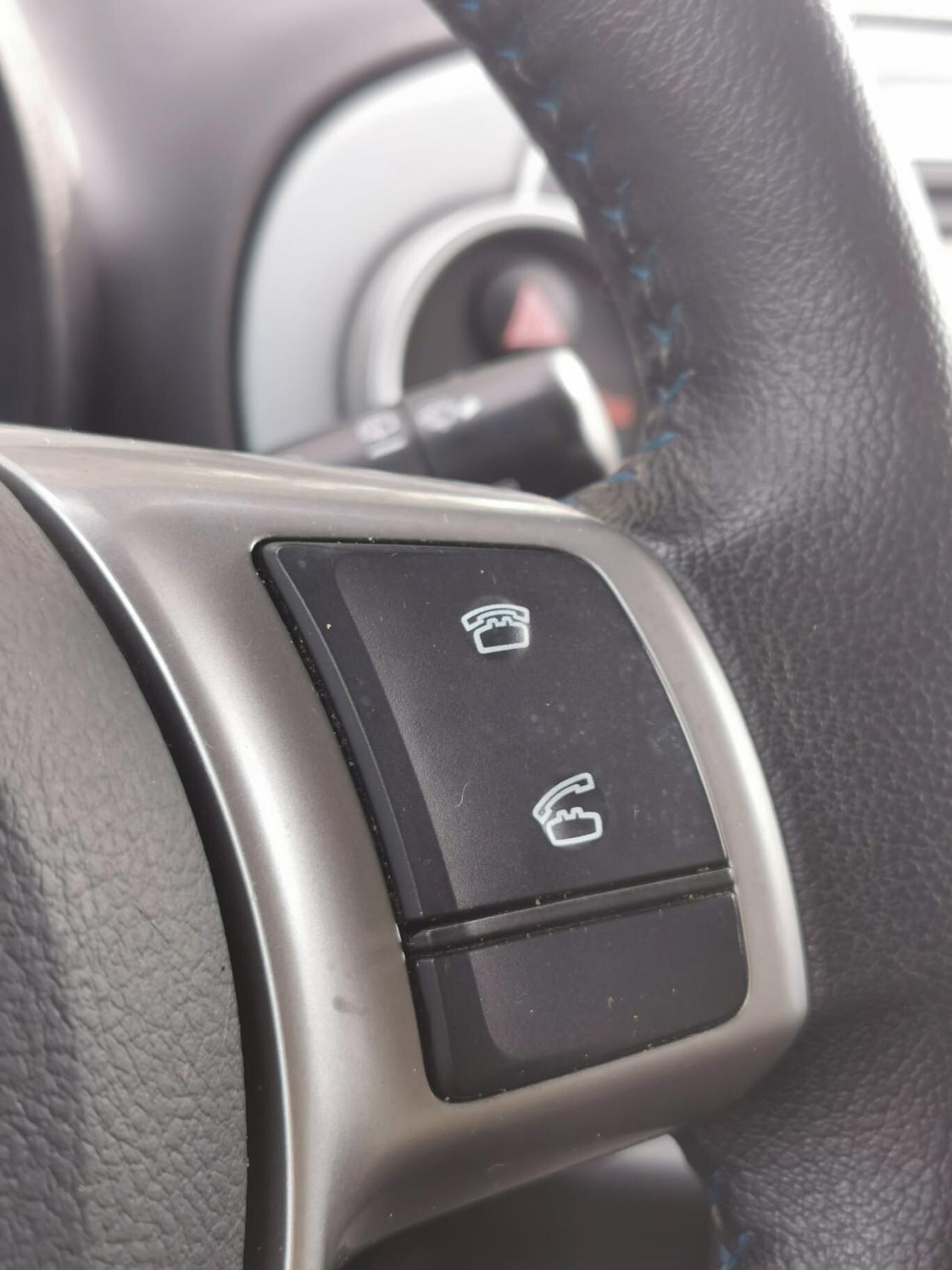 Toyota Yaris 1.5 Hybrid 5P. Lounge 2013