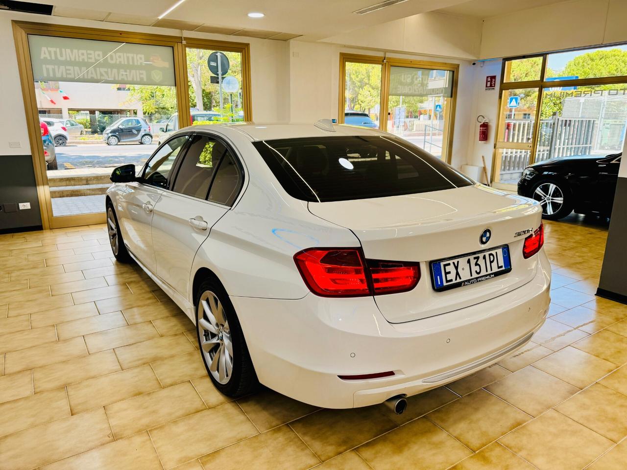 BMW 320d 184Cv - 2014 NaviPRO / LED / Automatica