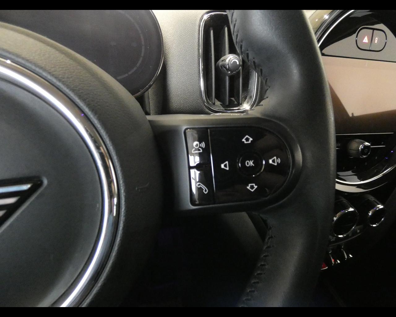 MINI Mini Countrym.(F60) - Mini 1.5 Cooper Business Countryman