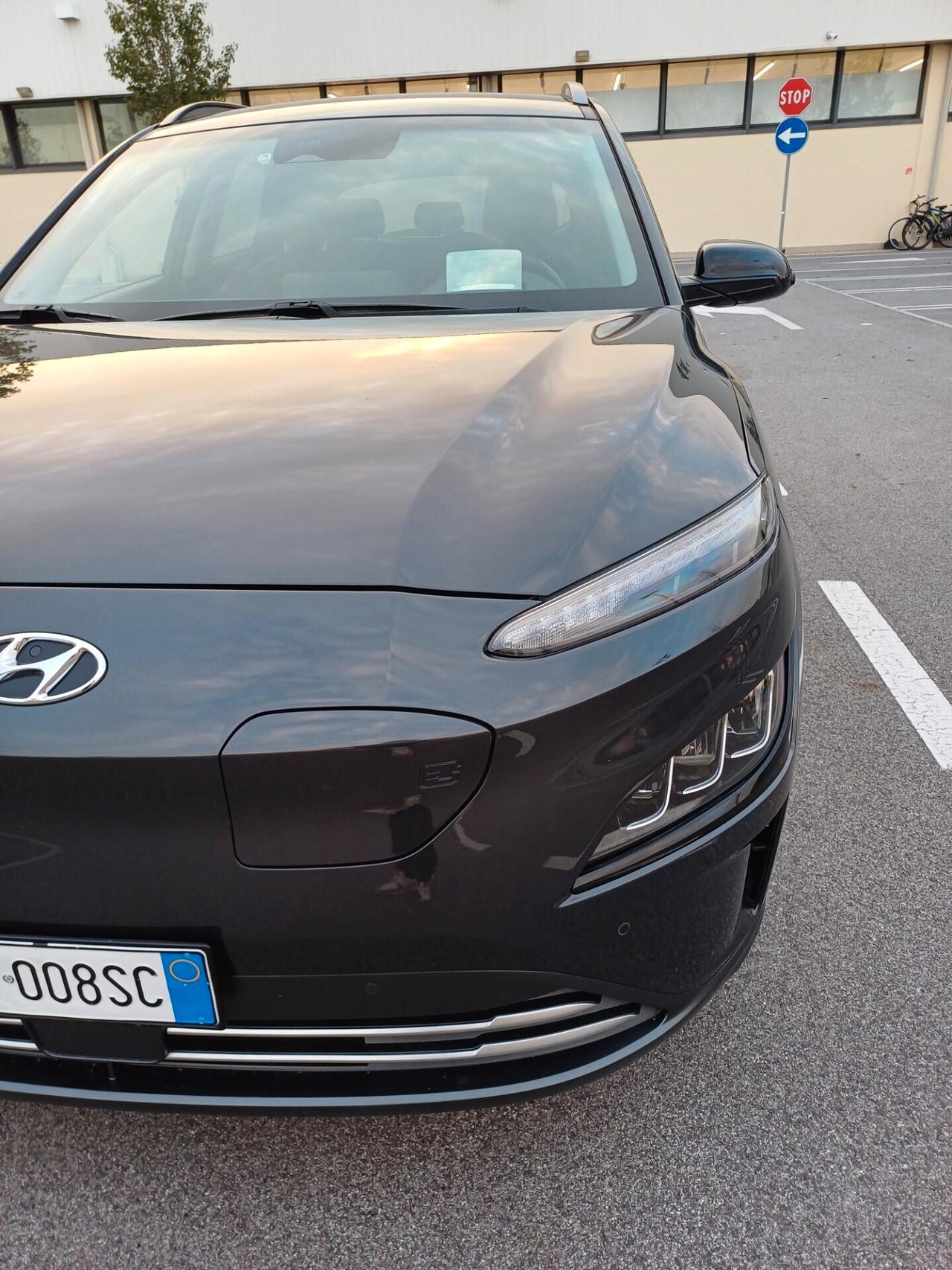 Hyundai Kona EV 64 kWh XClass 39.000 KM 204CV