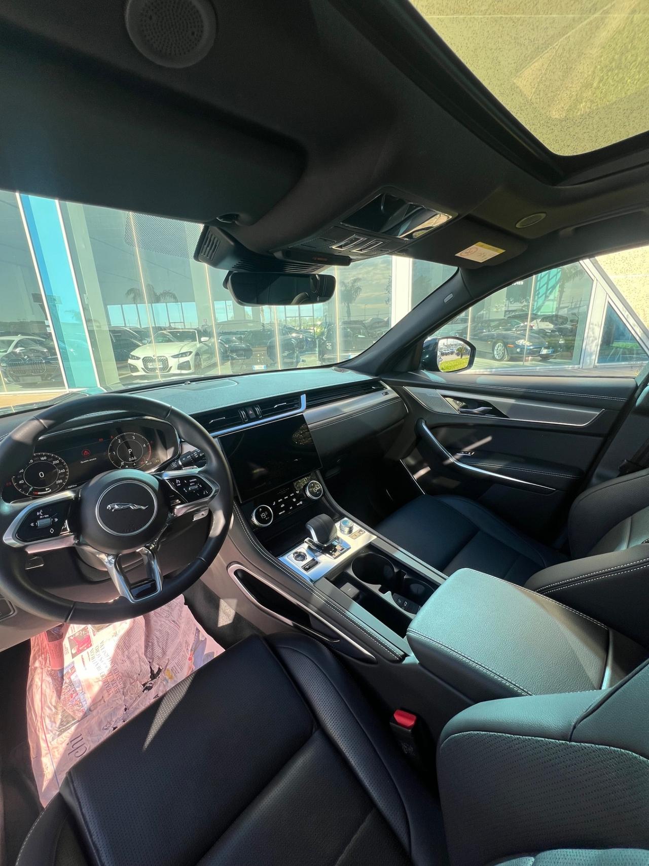 Jaguar F-Pace 2.0 D 204 CV AWD aut. R-Dynamic SE SUPER OFFERTA T-STOCK