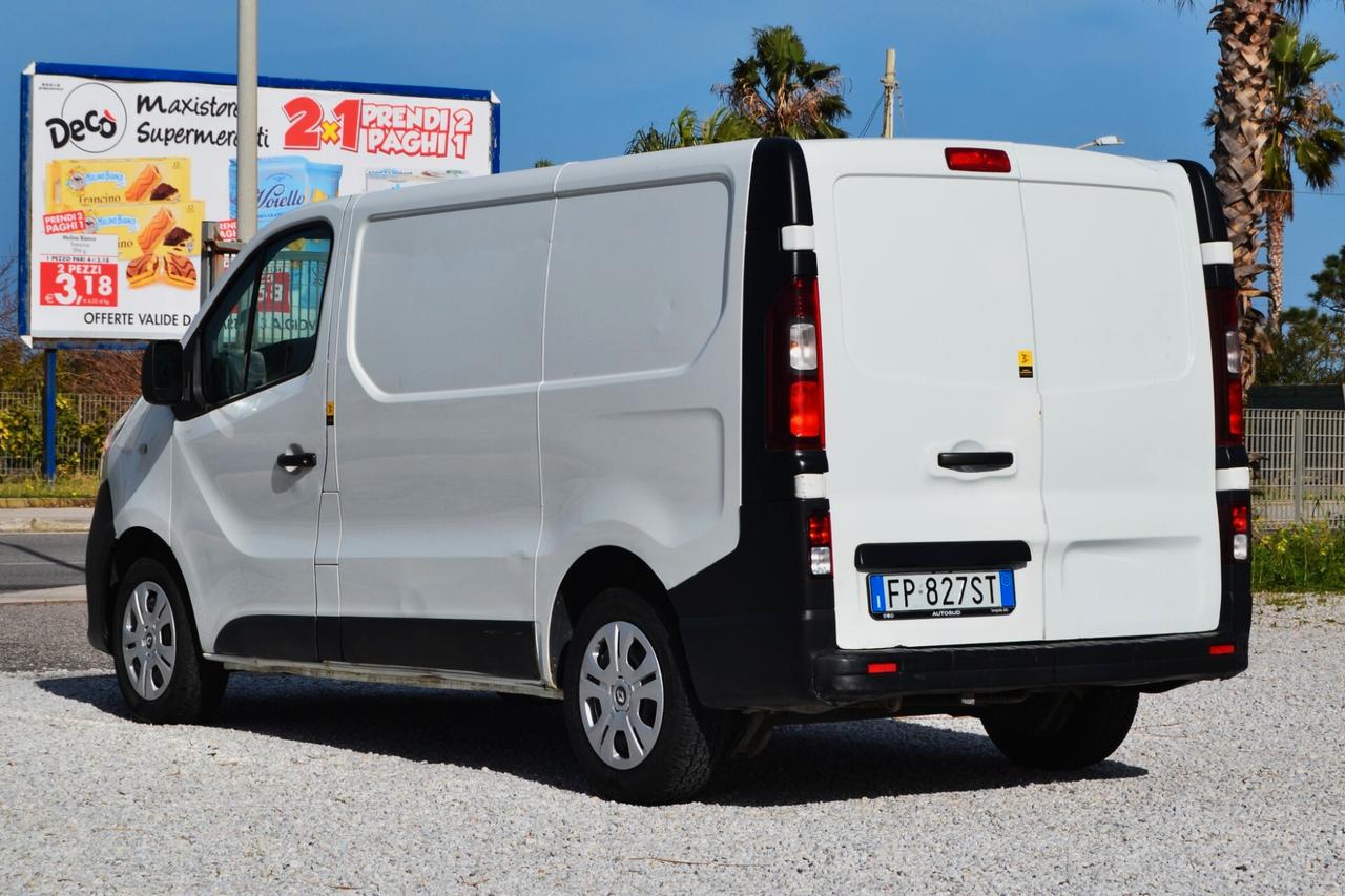 Renault Trafic 1.6 dci 95cv 10q