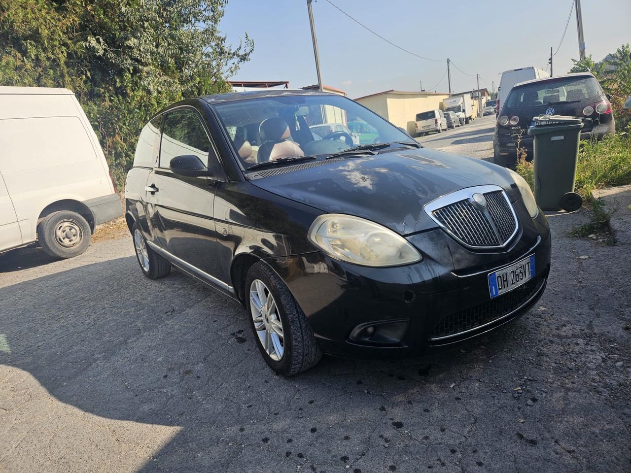 Lancia Ypsilon 1.3 MJT 75 CV Platino