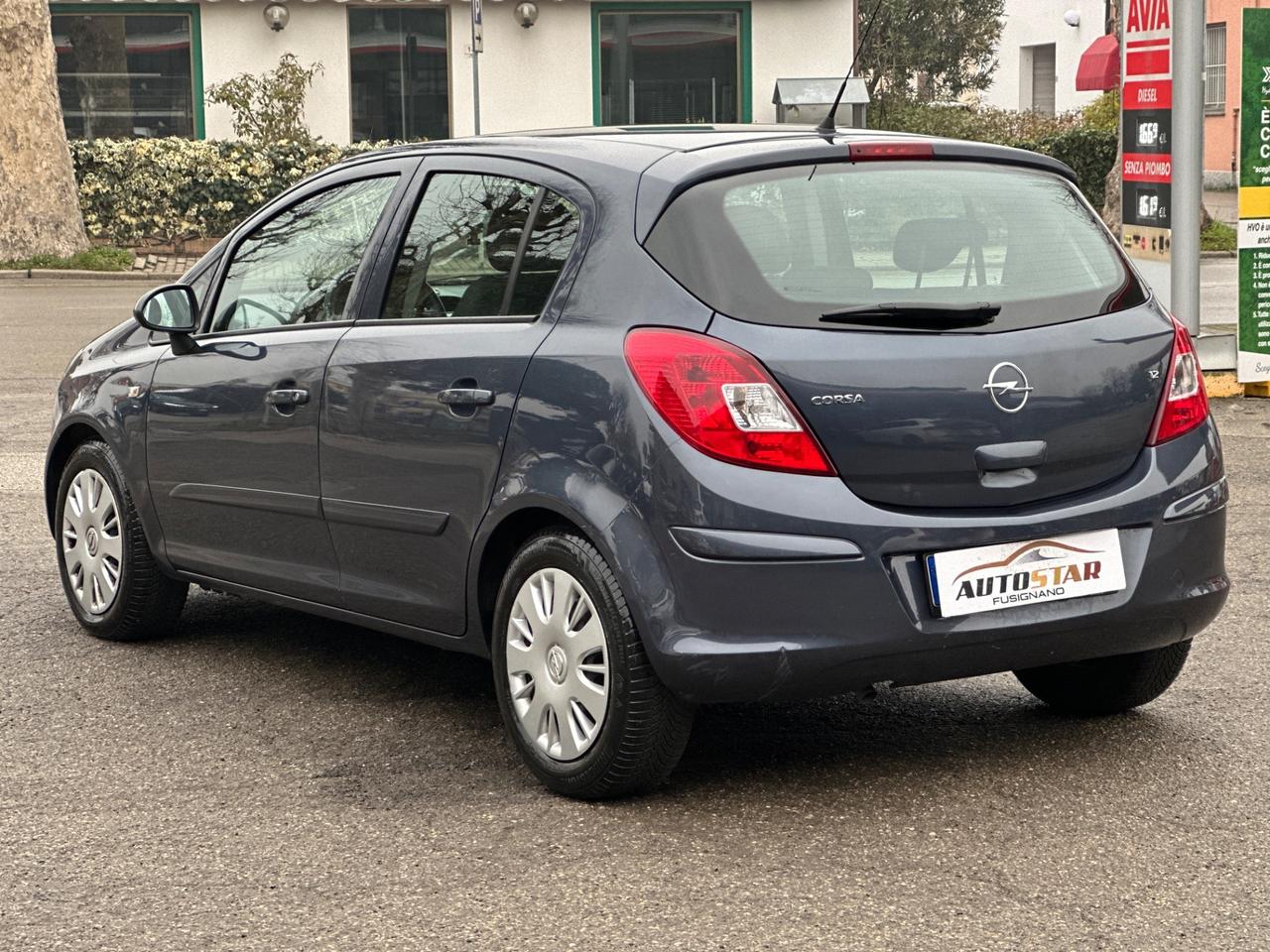OPEL Corsa 1.2 5P Cosmo