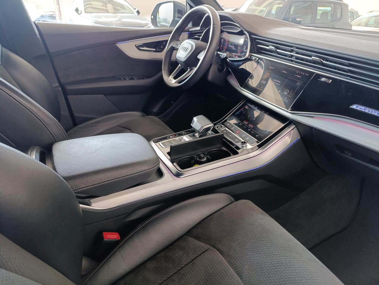 Audi Q8 55 3.0 tfsi mhev Sport quattro tiptronic