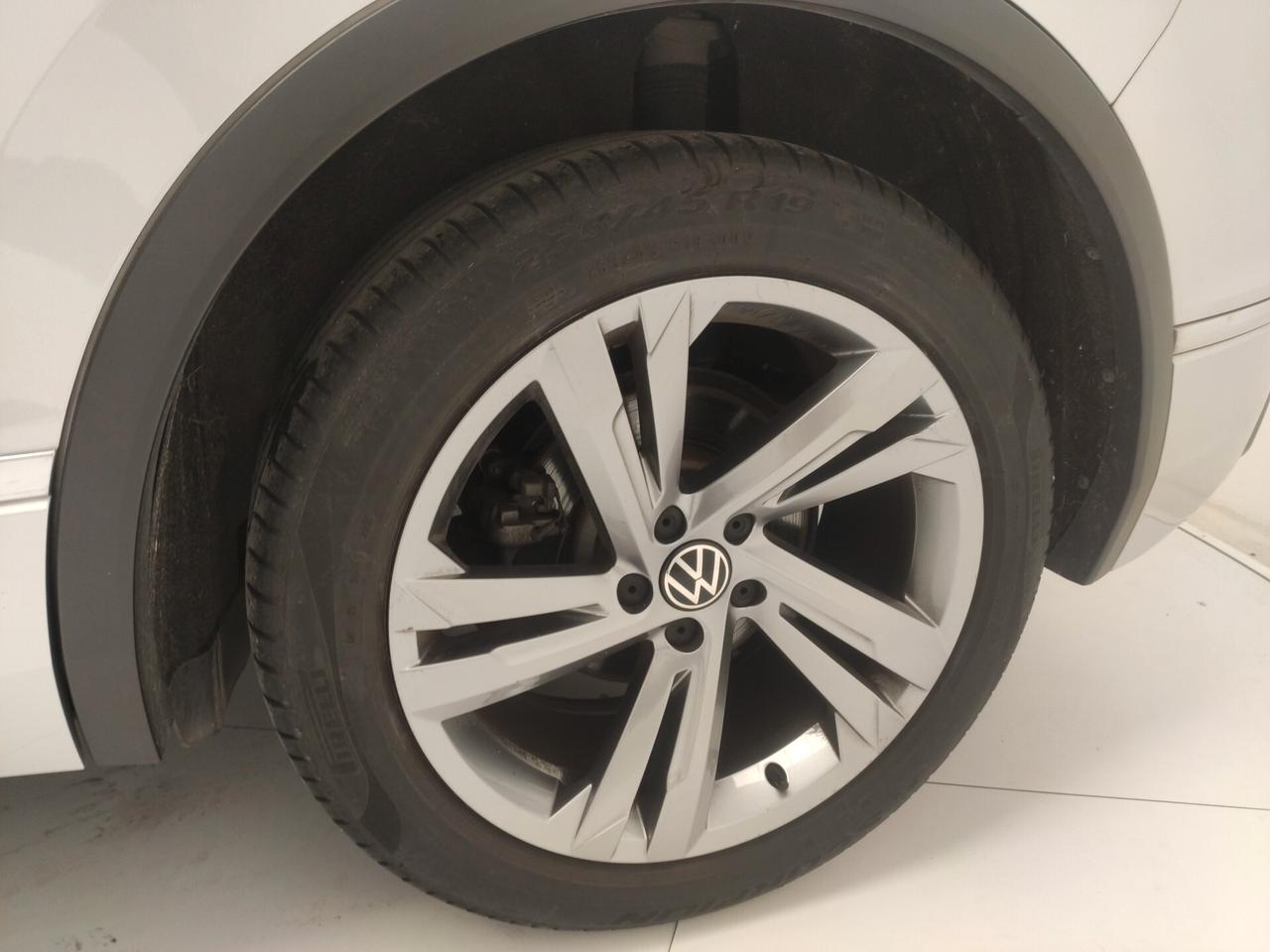 Volkswagen Tiguan 2.0 TDI 150 CV SCR DSG R-Line