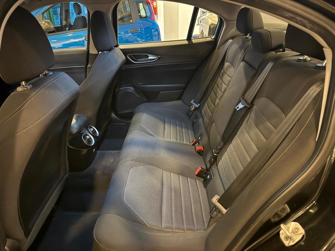 Alfa Romeo Giulia 2.2 Turbodiesel 136 CV Business