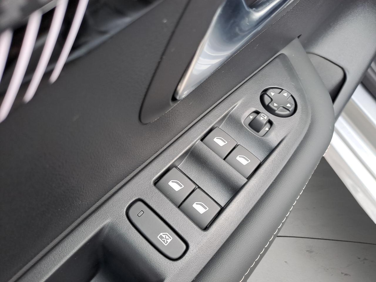 PEUGEOT 208 5P - ALLURE Hybrid 110 E-DCS6