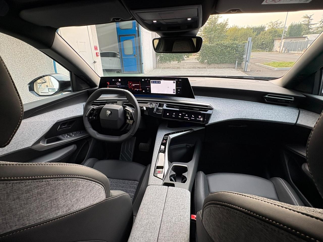 Peugeot 3008 Hybrid 145 e-DCS6 Allure Cambio Automatico
