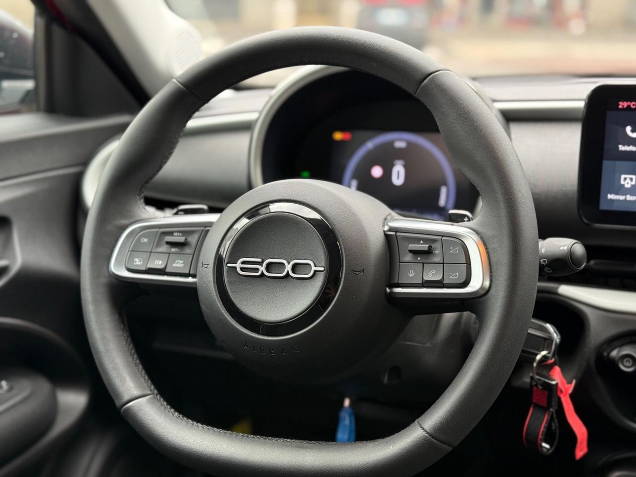 FIAT 600 Hybrid 100 CV DCT MHEV +GARANTITA