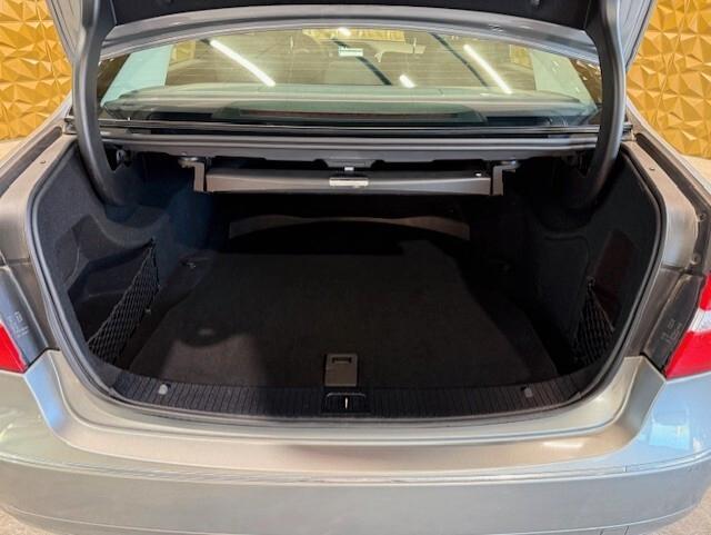 Mercedes-benz E 220 CDI BlueEFFICIENCY Avantgarde