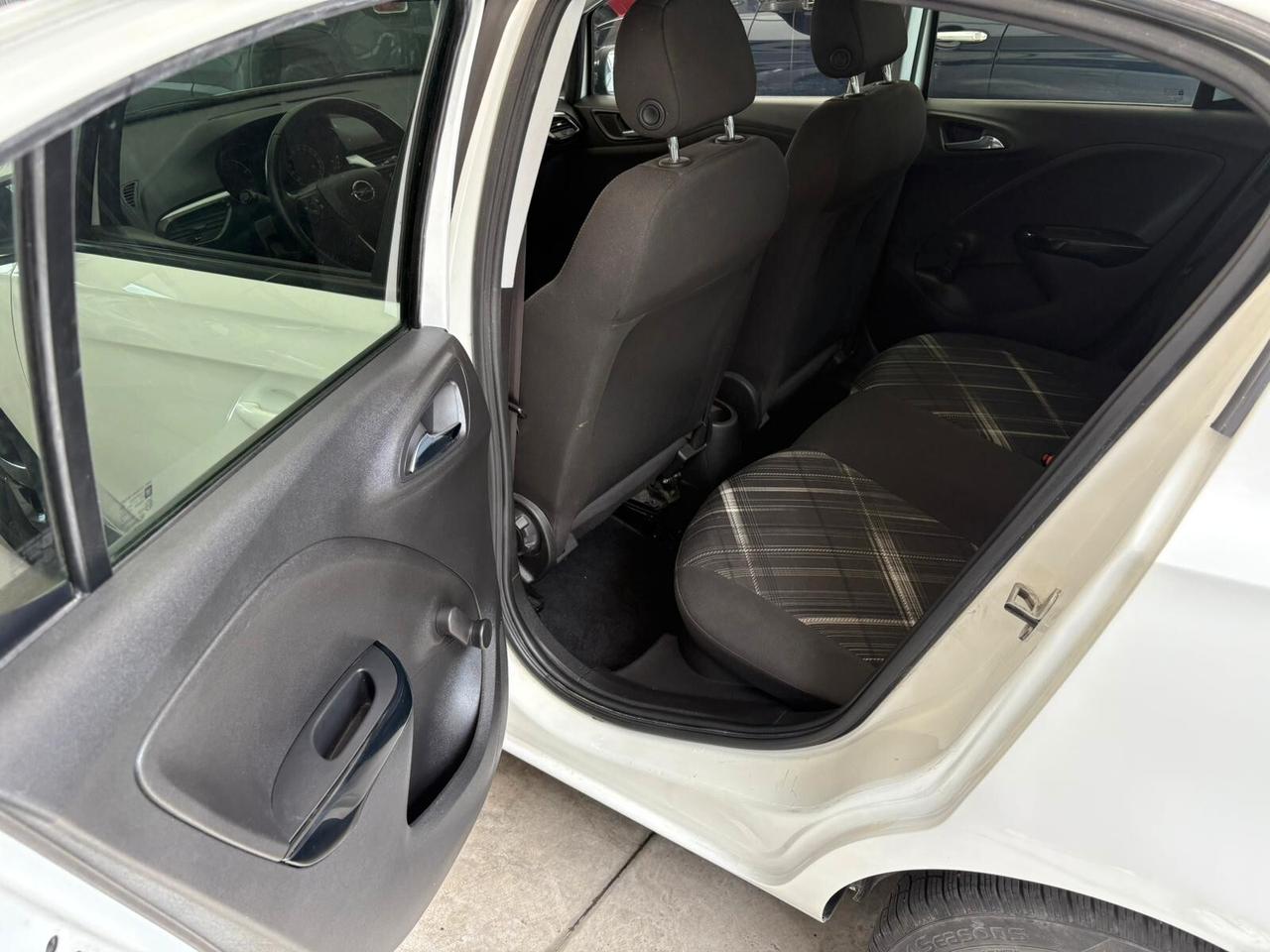 Opel Corsa 1.4 90CV GPL Tech 5 porte b-Color