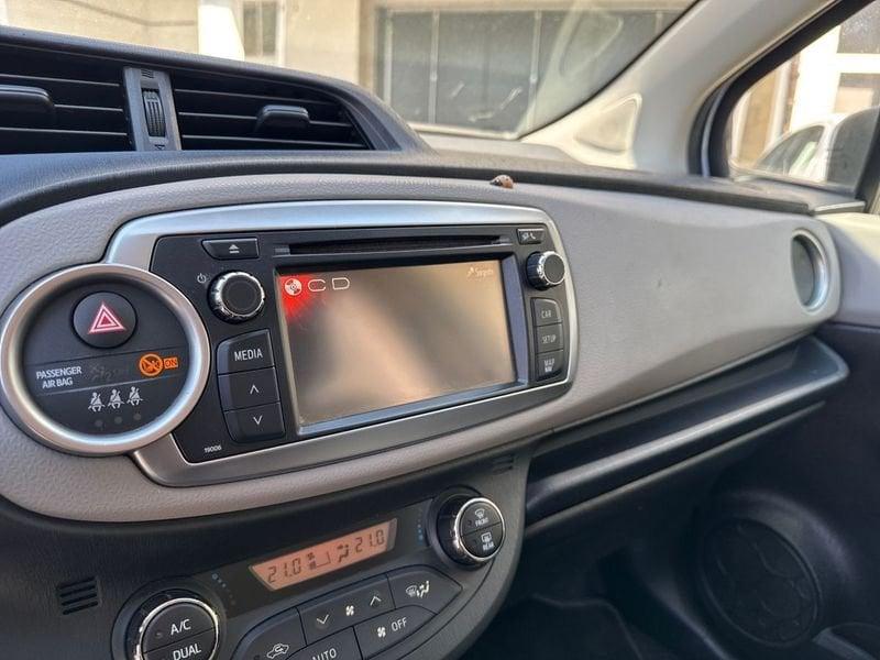 Toyota Yaris 1.0 Lounge