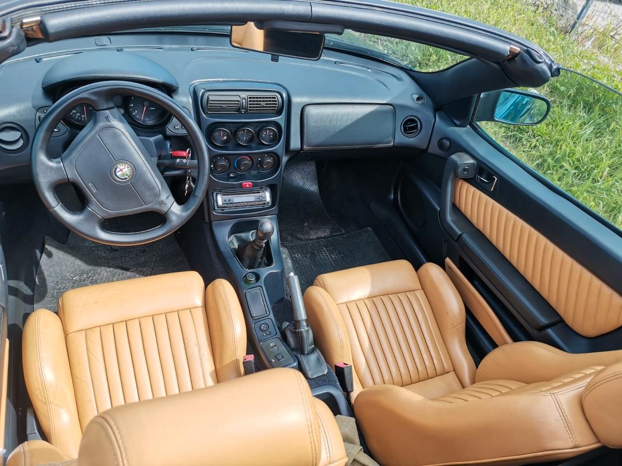 Alfa Romeo Spider 3.0 v 6