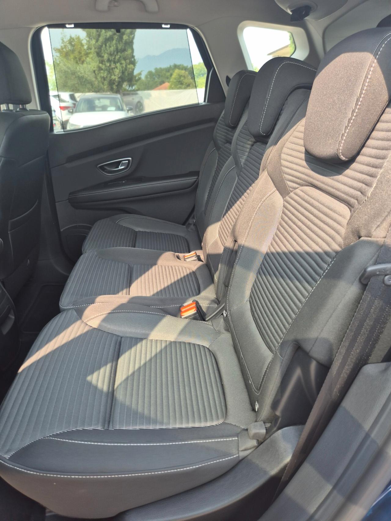 Renault Scenic Blue dCi 120 CV EDC Intens N1