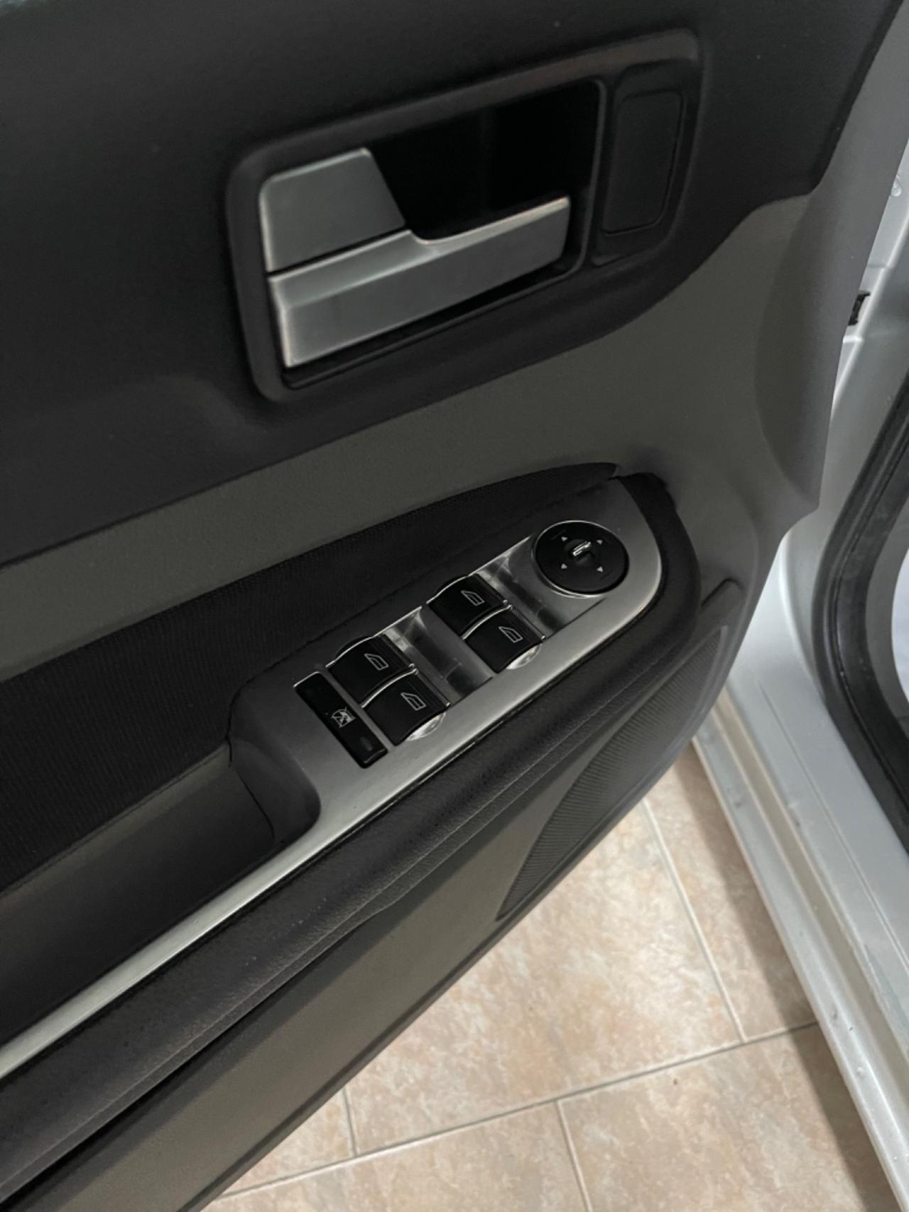 Ford Focus 1.6 (115CV) SW Bz.- GPL Titanium