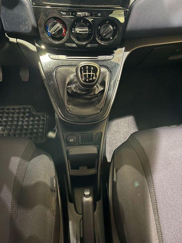 Lancia Ypsilon Ypsilon 1.0 FireFly 5 porte S&S Hybrid Platino