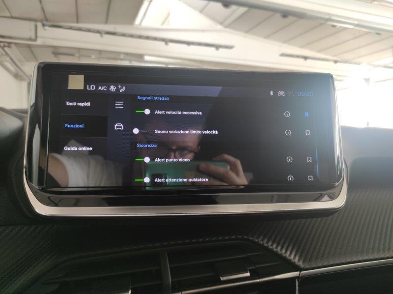 PEUGEOT 2008 2ª serie - 2008 Hybrid 110 e-DCS6 Allure