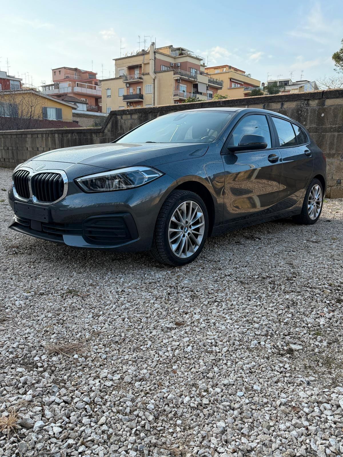 Bmw 116 116d 5p. Advantage