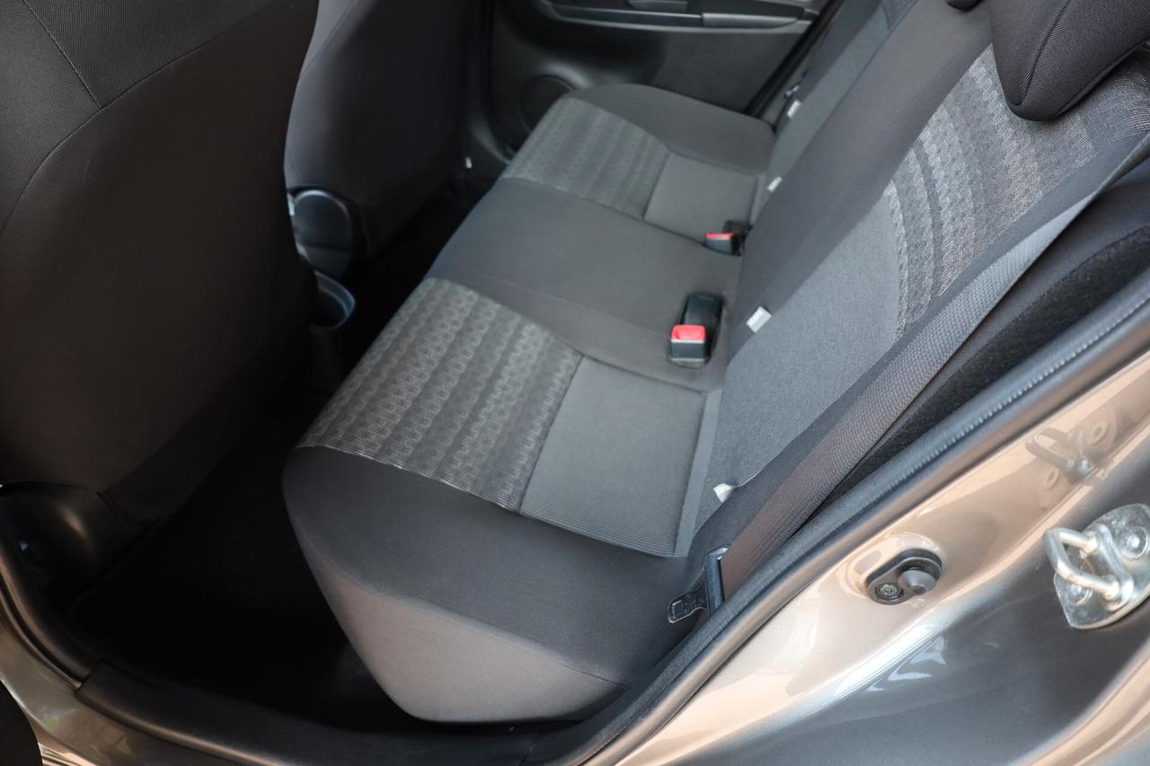 TOYOTA YARIS 1.3 ACTIVE NEOPATENTATI