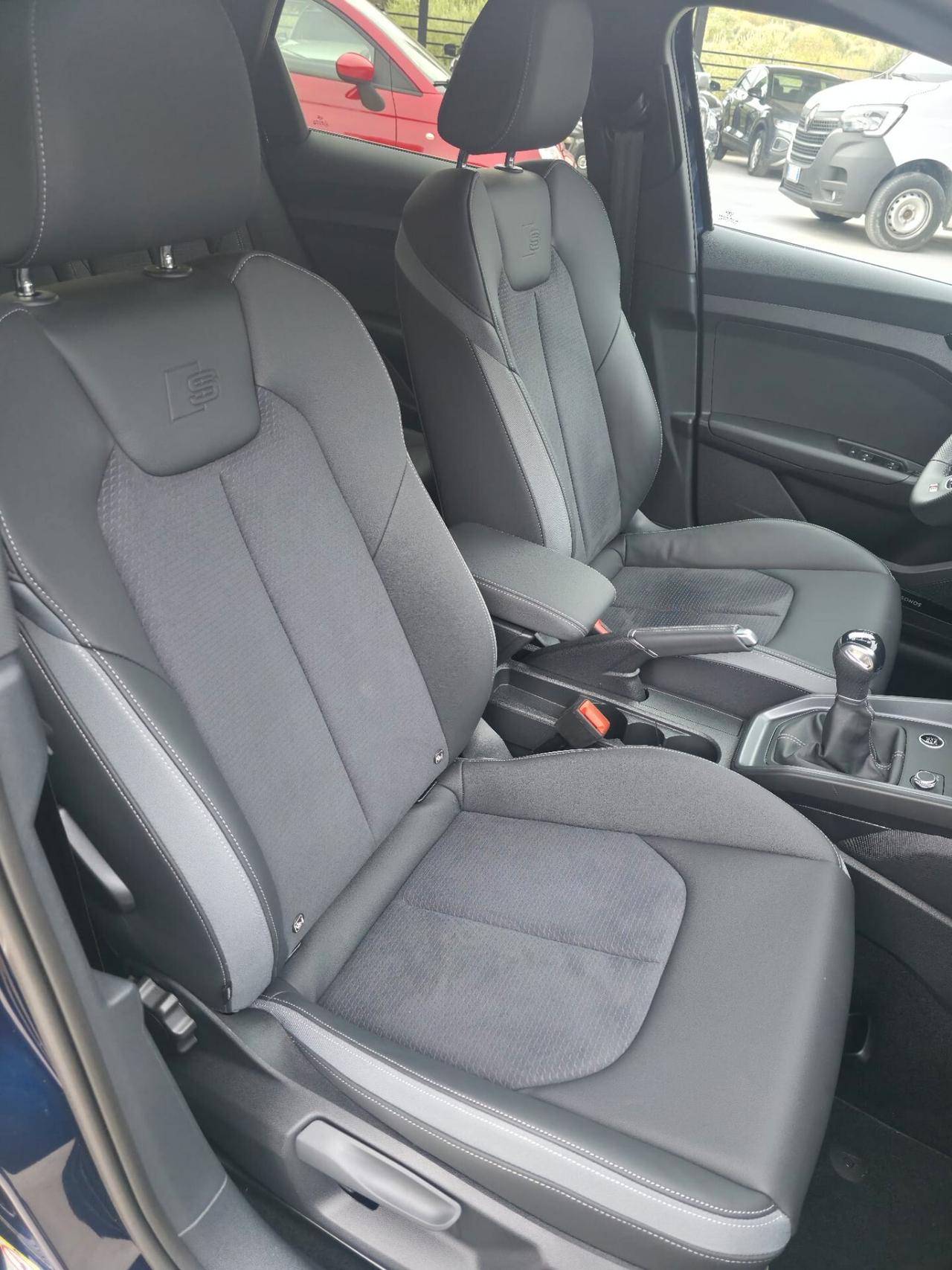Audi A1 allstreet 30 TFSI S tronic Identity Contrast S.Line