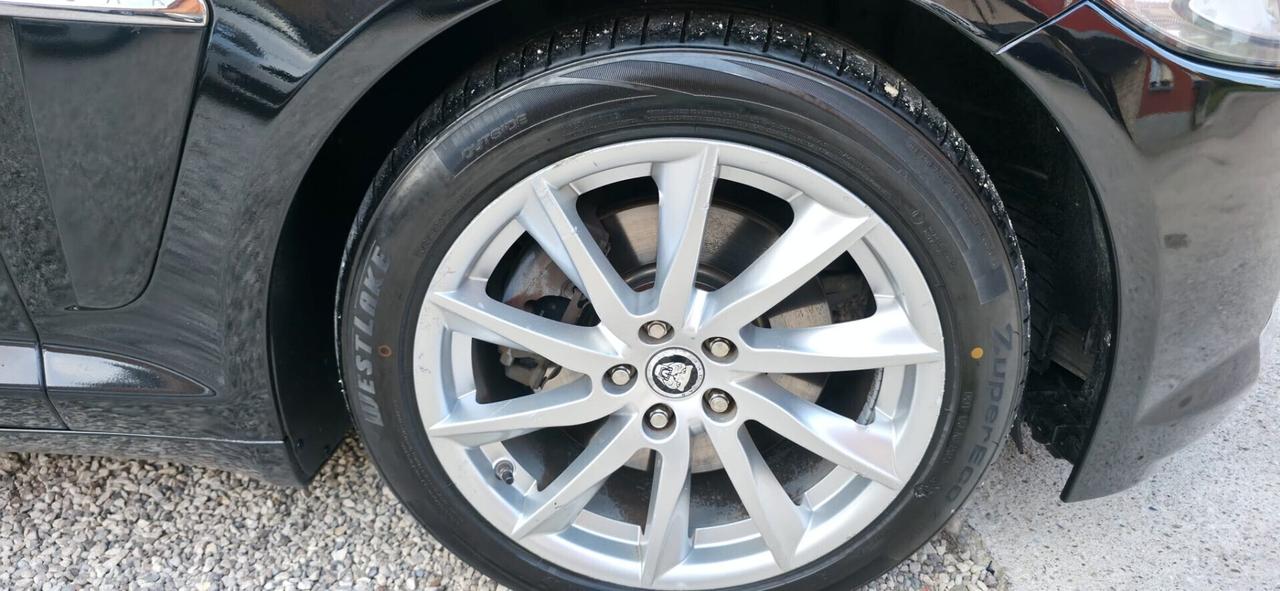Jaguar XF 3.0 D V6 full optional