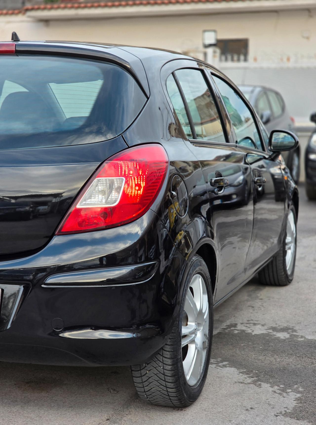 Opel Corsa 1.3 CDTI 75CV ecoFLEX 5 porte Cosmo