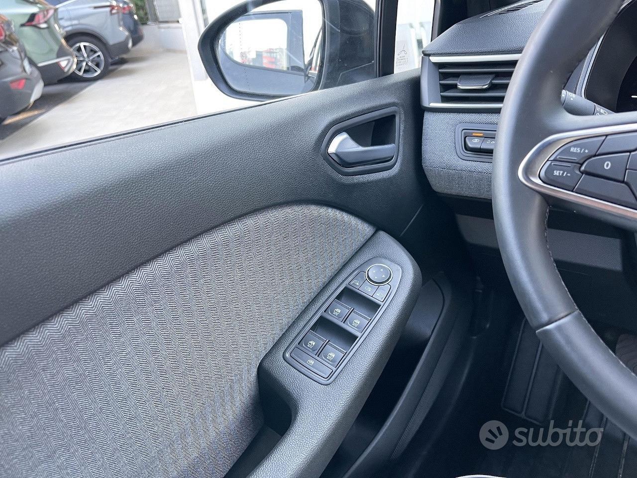 Renault Clio 1.0 Benzina 90CV E6 Neo - 2025