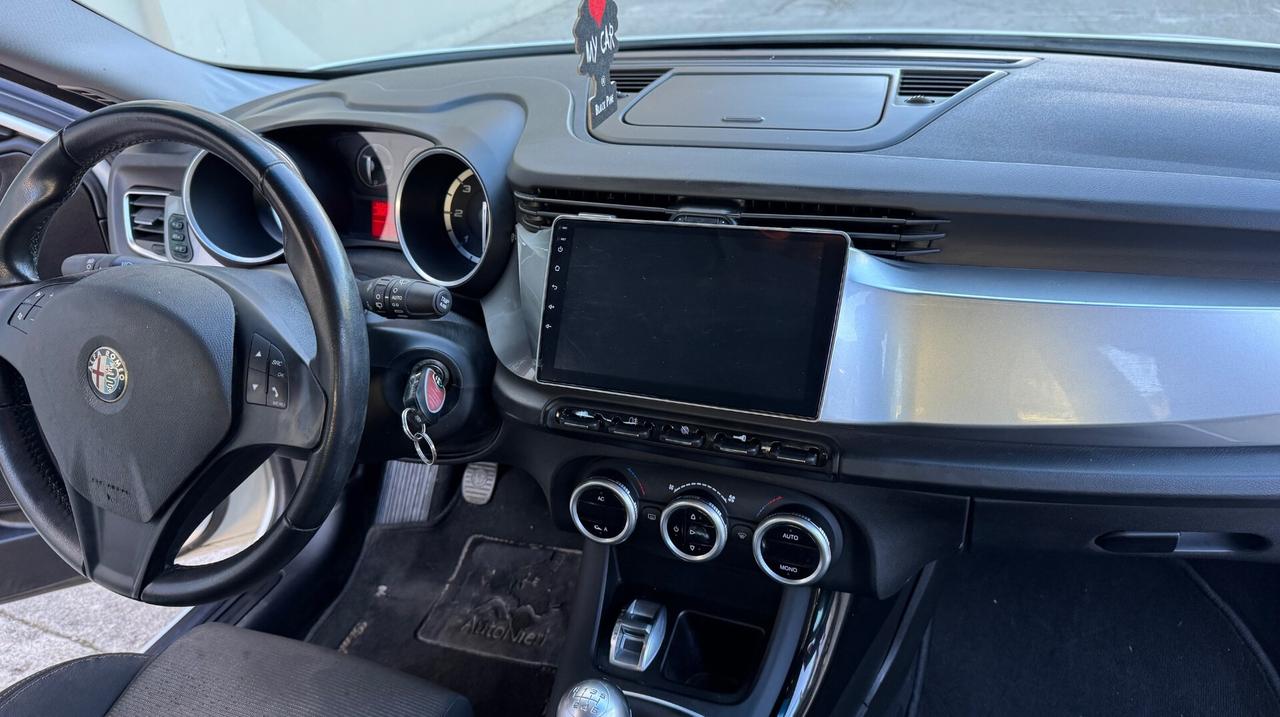 Alfa Romeo Giulietta 1.6 JTDm-2 105 CV Exclusive