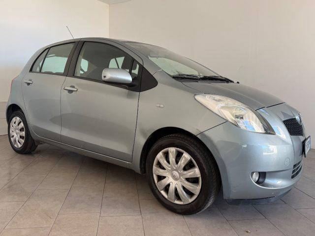 TOYOTA Yaris 1.3 5 porte M-MT SOL