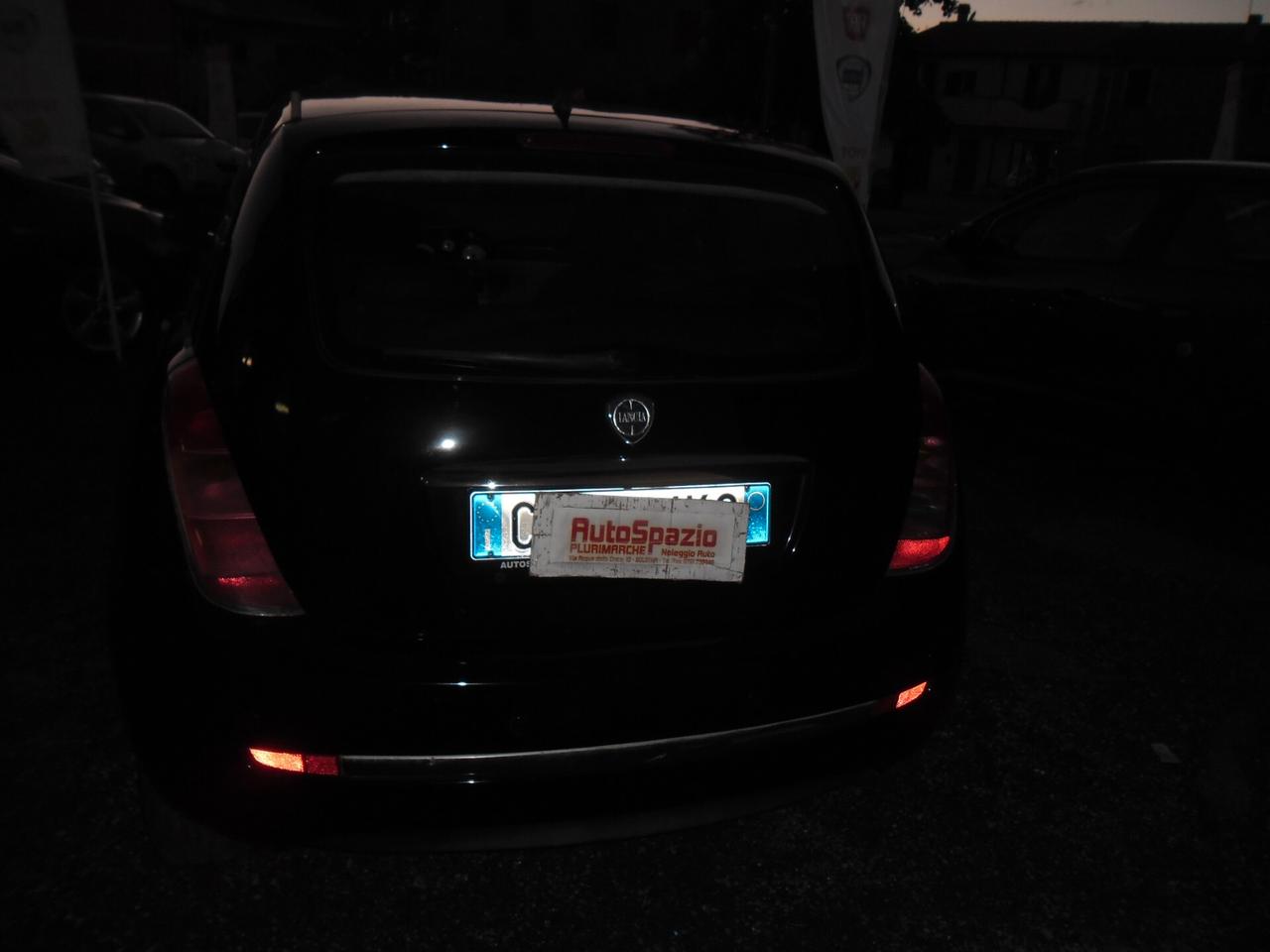 Lancia Ypsilon 1.3 Multijet 16V Argento