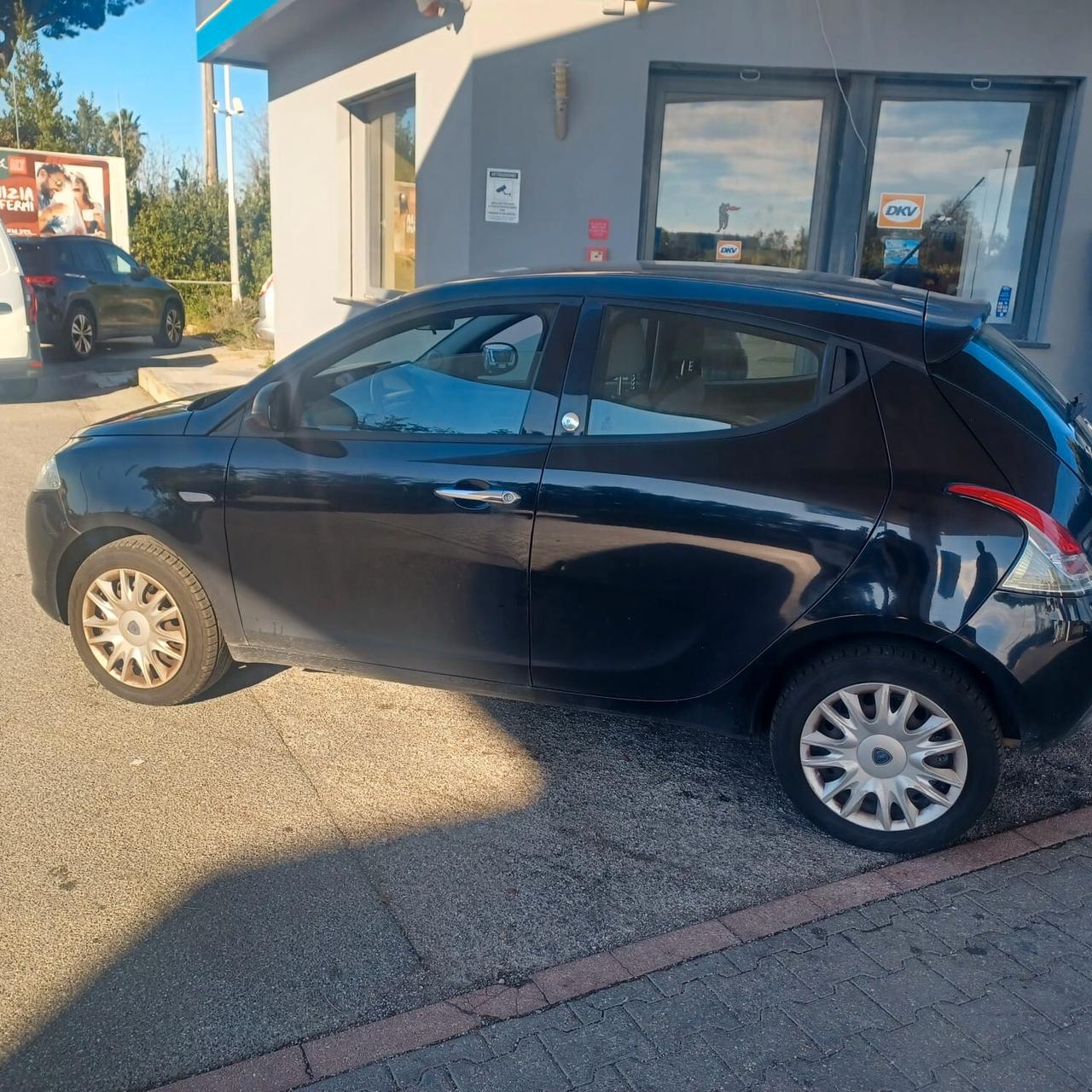 INDISTRUTTIBILE LANCIA Y 1.2 GPL NEOPATENTATI