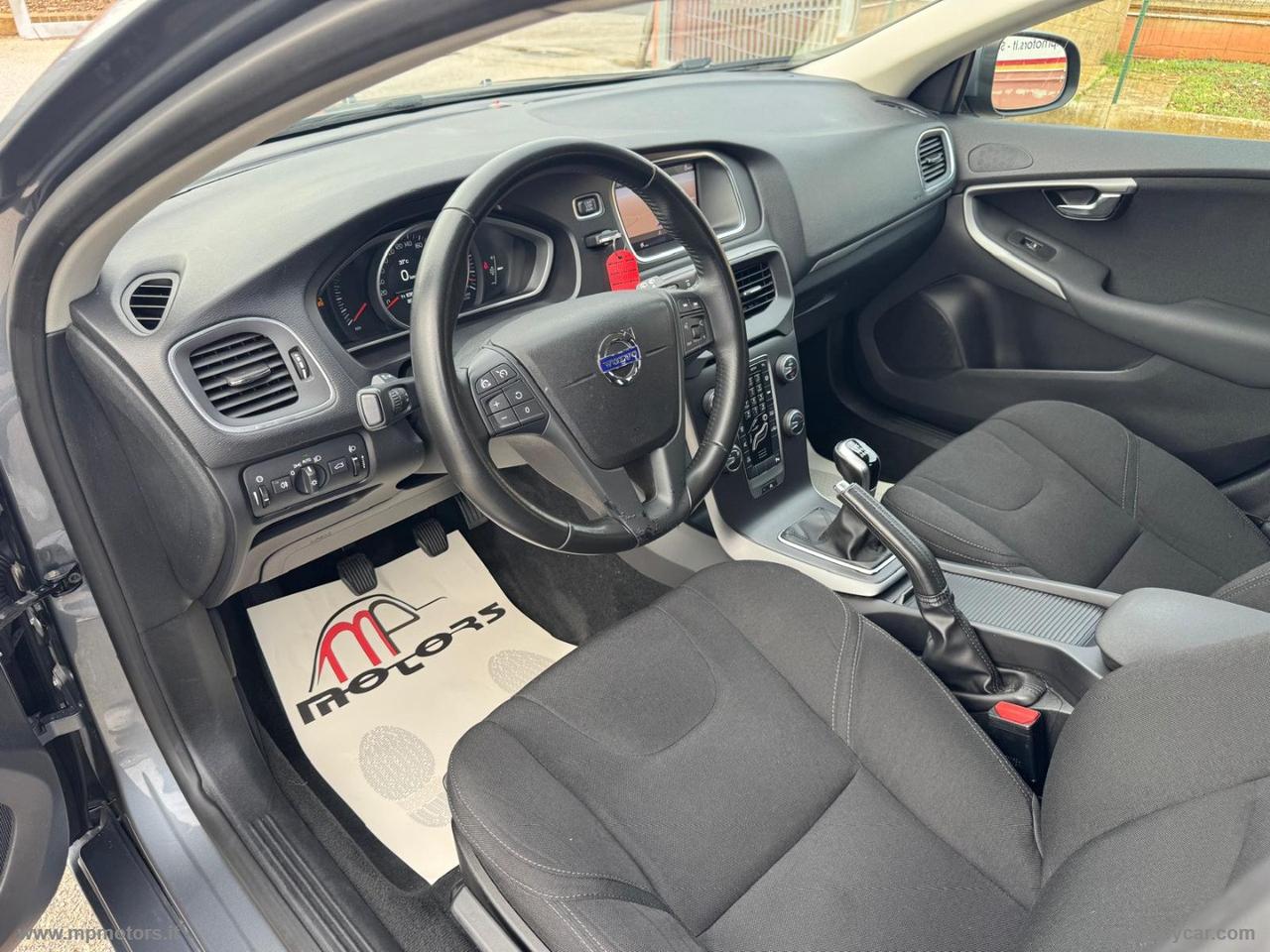 VOLVO V40 D2 BUSINESS 2.0 120CV
